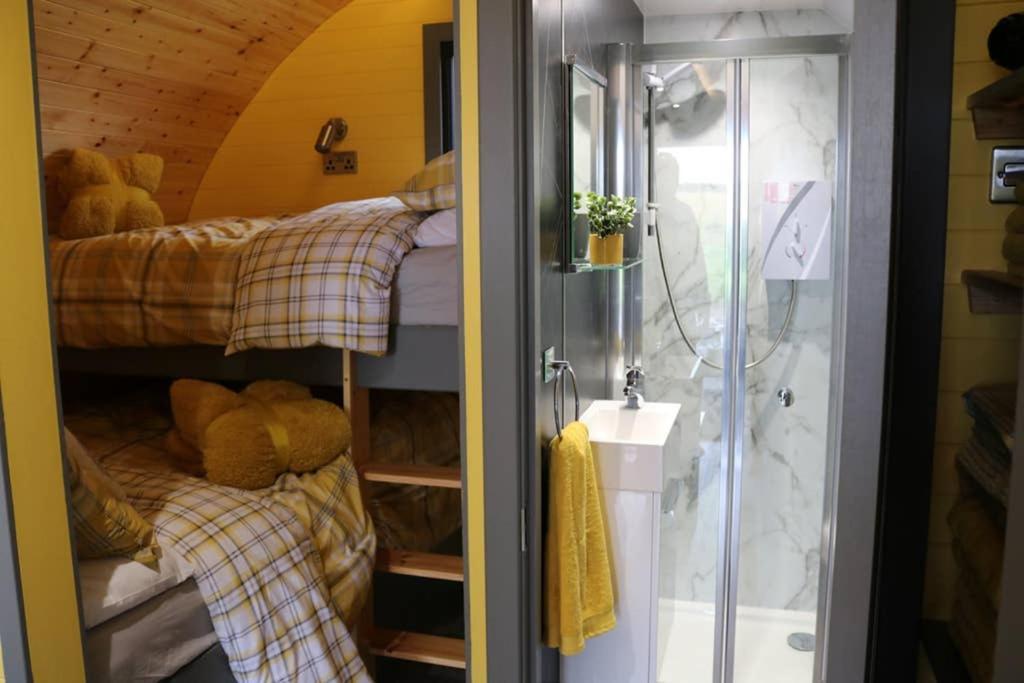 Willa Glampods Glamping Pod - Meet Highland Cows And Sheep Elgin Zewnętrze zdjęcie