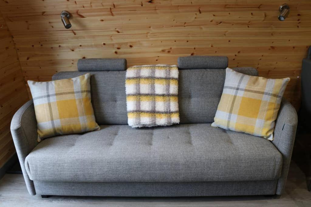 Willa Glampods Glamping Pod - Meet Highland Cows And Sheep Elgin Zewnętrze zdjęcie