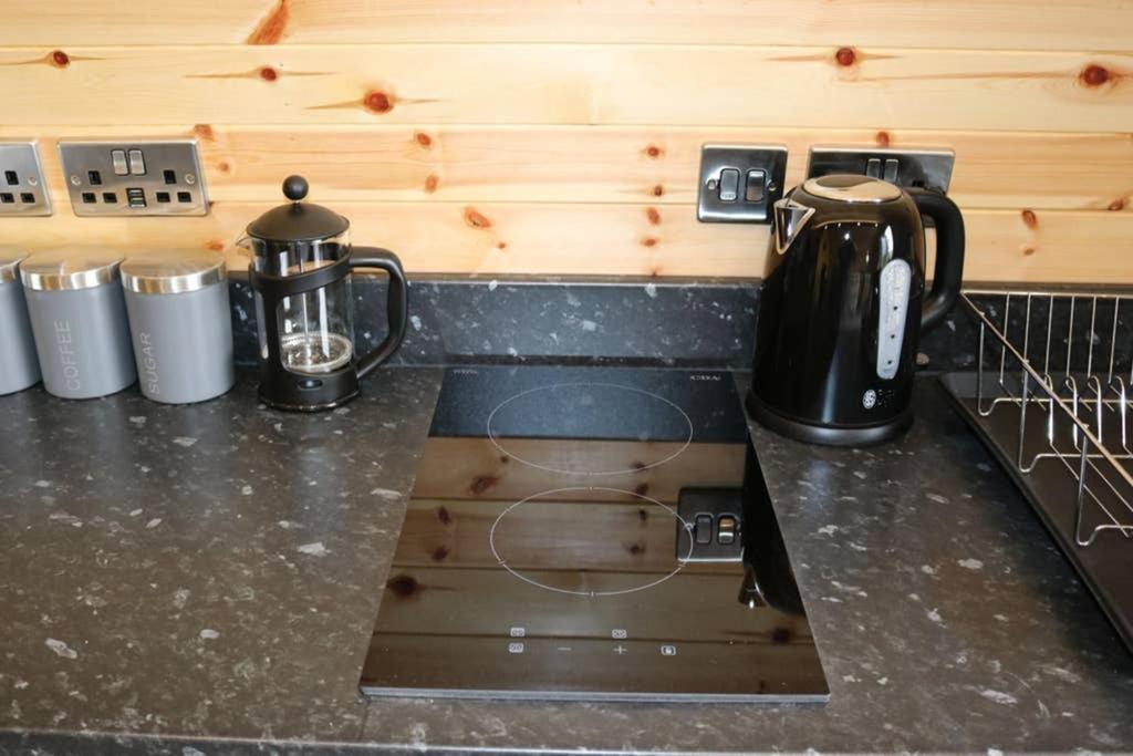Willa Glampods Glamping Pod - Meet Highland Cows And Sheep Elgin Zewnętrze zdjęcie
